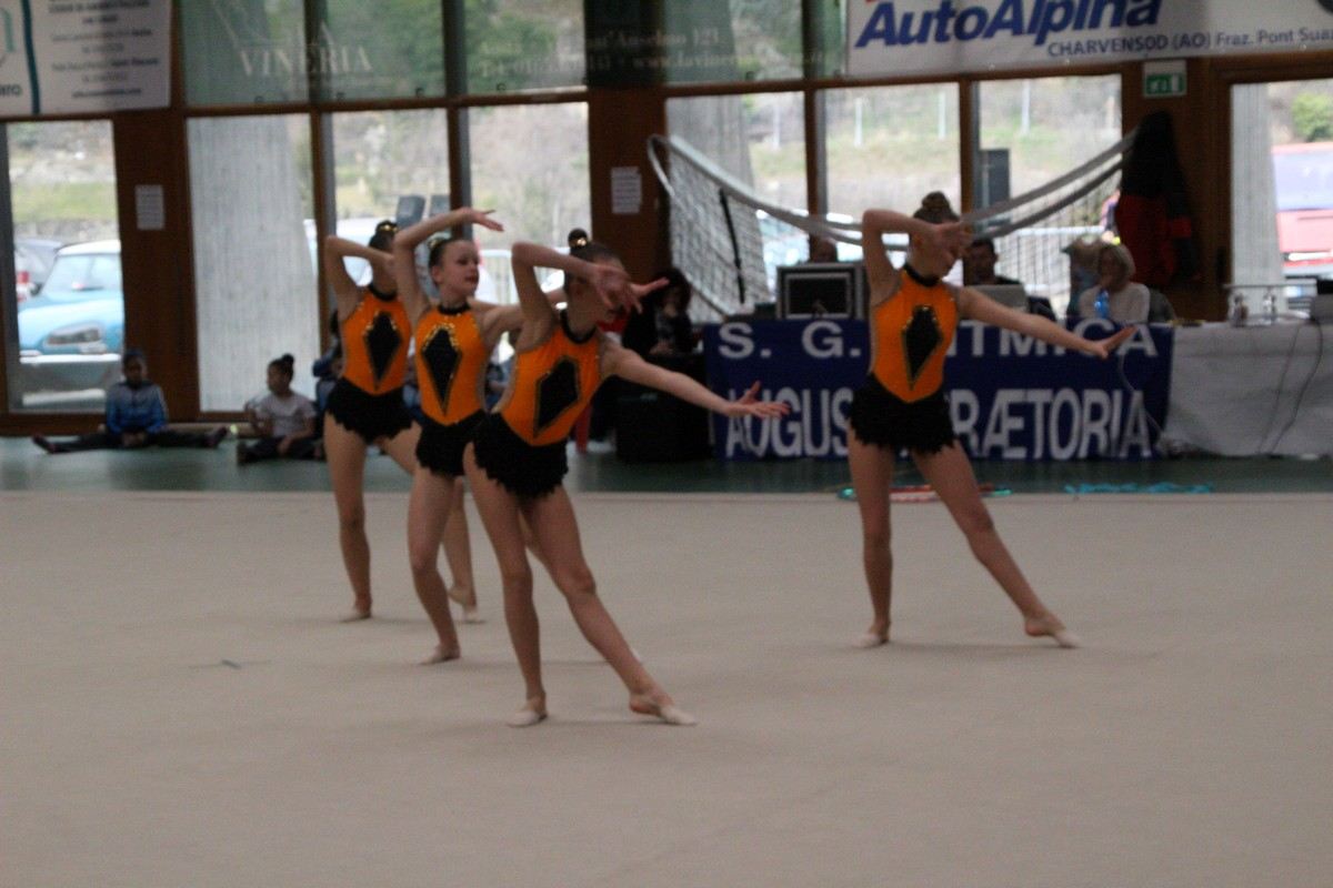 Gallery: Da Chatillon ottimi risultati per il settore ritmica della ASD Cuneoginnastica - 8